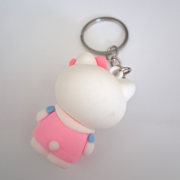 Hello Kitty Keychain - Picture 2 of 2